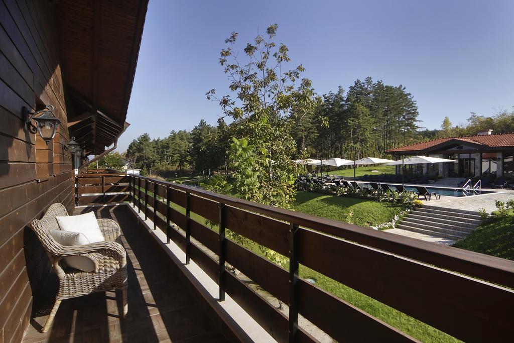 Esterra Vini Guest House Perushtitsa Экстерьер фото